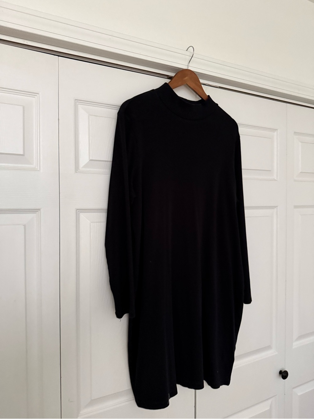 Old Navy Black Mock Neck Ribbed Dress